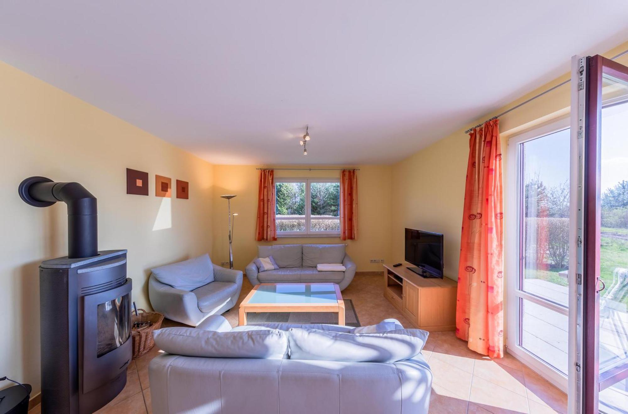 Storchenruh- Familienfreundliches Ferienhaus Mit Terrasse & Direkter Golfplatzlage Göhren-Lebbin Εξωτερικό φωτογραφία